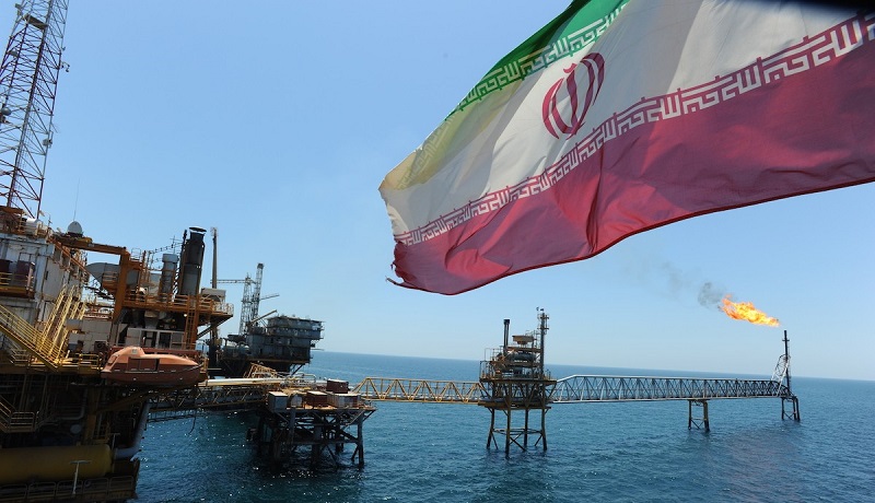 رونق صنعت نفت ایران/ بی اثر بودن تحریم ها بر فروش نفت