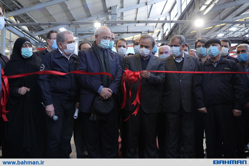 کامیونت ایرانی شیلر ۸ تن رونمایی و خط تولید انبوه مینی بوس پگاسوس افتتاح شد