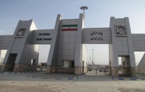 (زائران ایرانی از تردد میان استان‌ها خودداری کنند