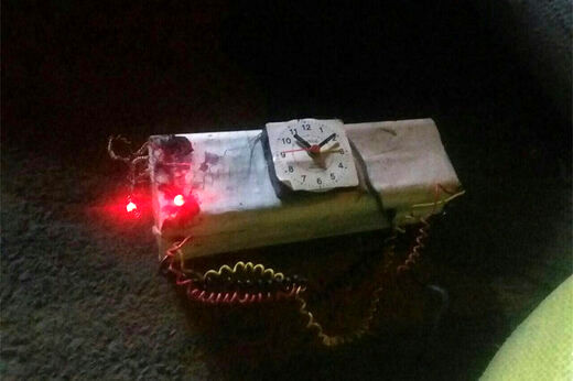 لحظه خنثی کردن بمب در شیراز