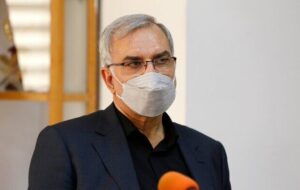 وزیر بهداشت علت مسمومیت سریالی دانش آموزان را اعلام کرد