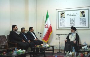 (مدیرعامل بانک ملی ایران با آیات عظام و مراجع تقلید دیدار و گفتگو کرد