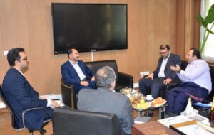 دیدار سرپرست شرکت انبارهای عمومی و خدمات گمرکی ایران با مدیرعامل و هیئت مدیره سازمان جمع آوری و فروش اموال تملیکی دیدار سرپرست شرکت انبارهای عمومی و خدمات گمرکی ایران با مدیرعامل و هیئت مدیره سازمان جمع آوری و فروش اموال تملیکی