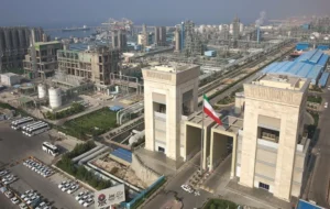 مسیر مدیریت نوآوری تا بومیسازی دانش فنی در صنعت پتروشیمی مسیر مدیریت نوآوری تا بومیسازی دانش فنی در صنعت پتروشیمی