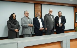 بیمه پاسارگاد موفق به دریافت تندیس بلورین سطح ۱ «جایزه بین‌المللی مدیریت دانشی KM4D» شد