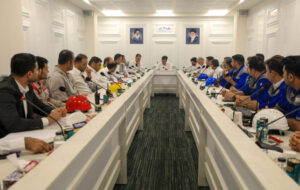 دیدار مدیرعامل پتروشیمی هنگام با نمایندگان کارکنان